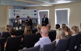 Kampania informacyjna - Ankieta i prezentacje