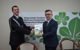 Podpisanie umowy na dofinansowanie zakupu specjalistycznego samochodu patrolowo – gaśniczego realizowanego przez Ochotniczą Straż Pożarną w Siecieborzycach