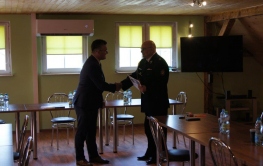 Wręczenie umów w ramach Ogólnopolskiego programu finansowania służb ratowniczych część 2), tzw. Mały Strażak