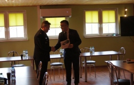 Wręczenie umów w ramach Ogólnopolskiego programu finansowania służb ratowniczych część 2), tzw. Mały Strażak