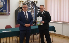 Wręczenie umów w ramach Ogólnopolskiego programu finansowania służb ratowniczych część 2), tzw. Mały Strażak