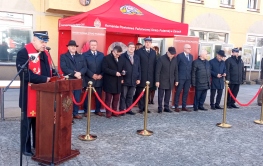 Komenda PSP w Żarach cieszy się nowym samochodem – to najnowocześniejszy sprzęt w skali kraju