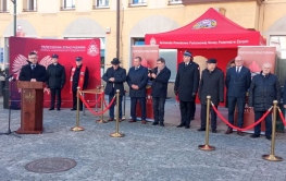 Komenda PSP w Żarach cieszy się nowym samochodem – to najnowocześniejszy sprzęt w skali kraju