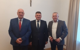 Rozmowy o wsparciu Funduszu dla środowiska, edukacji ekologicznej oraz służby zdrowia w działaniach przeciwko covid.