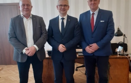 Rozmowy o wsparciu Funduszu dla środowiska, edukacji ekologicznej oraz służby zdrowia w działaniach przeciwko covid.