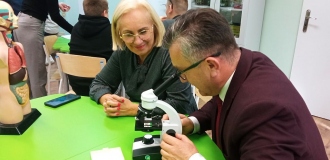 Nazwa szkoły zobowiązuje – EKOLOG ma pracownię EKO