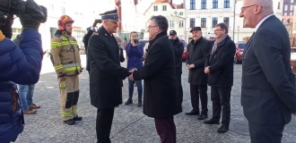 Komenda PSP w Żarach cieszy się nowym samochodem – to najnowocześniejszy sprzęt w skali kraju