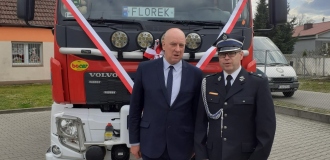 Wóz strażacki w Trzemesznie – gotowy do akcji!